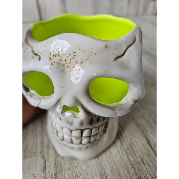 Porcelain skull skeleton tea light planter decor - Picture 6 of 8